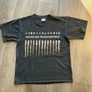 Vintage Nine Inch Nails Downward Spiral T-shirt in Size L